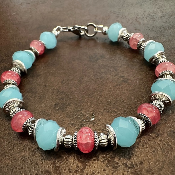 Handmade Jewelry - Chic Beaded Bracelet with Blue and Pink Accents